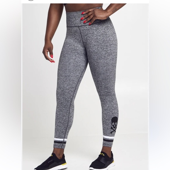 Gray and Black Athletic Set Soul Cycle Athletic Wear new - Picture 2 of 12